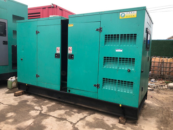 祁门怎样合理控制磷酸铁锂蓄电池的充放电倍率以延长其使用寿命？